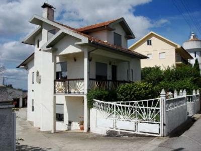 Single Family Home For sale in Santa Comba Dão, Portugal - Estrada de Pinheirinho, nº16