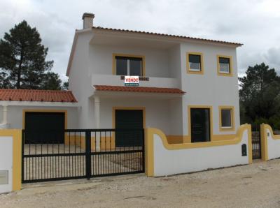 Villa For sale in Alcobaça, Alcobaça, Portugal - Aljubarrota