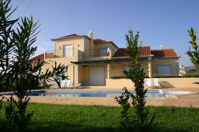 Villa For sale in Moncarapacho, Algarve, Portugal