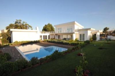 Villa For sale in Setúbal-Grândola, Portugal - Sóltróia